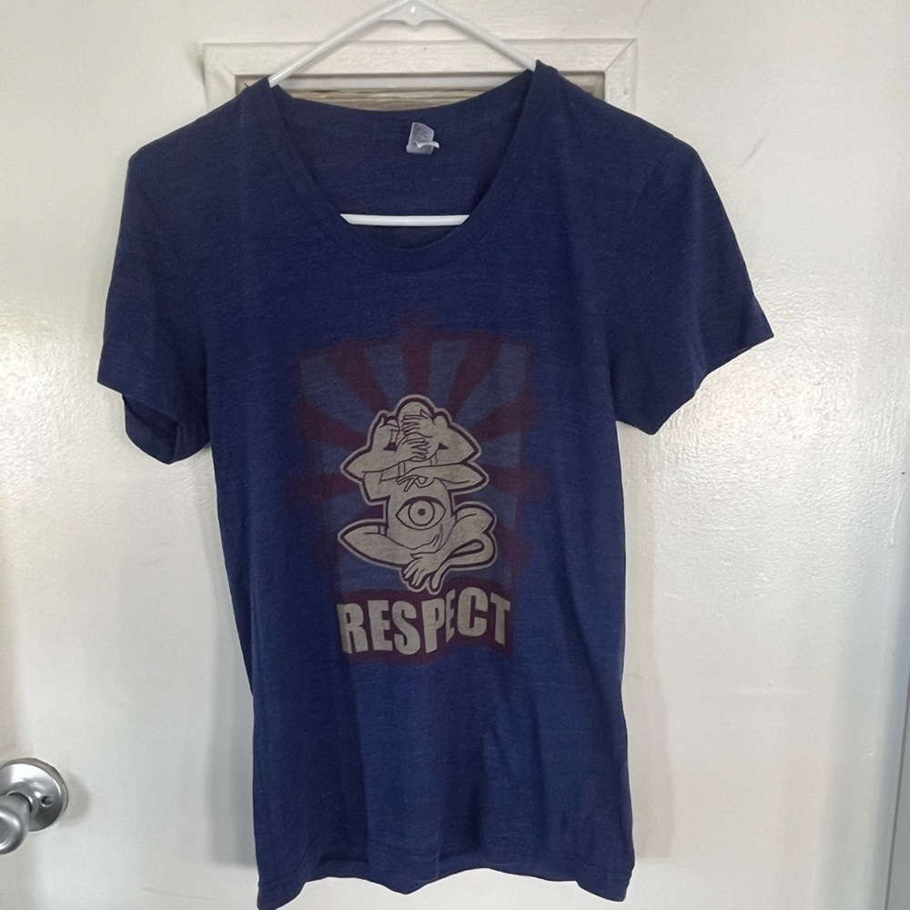 🎄 Buy 1, Get 🎄RESPECT Tshirt